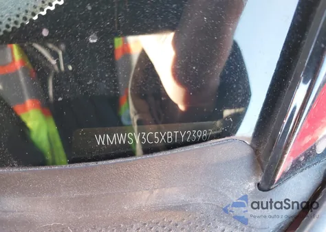 2011 Mini Cooper S z USA, uszkodzony, nr VIN WMWSV3C5XBTY23987